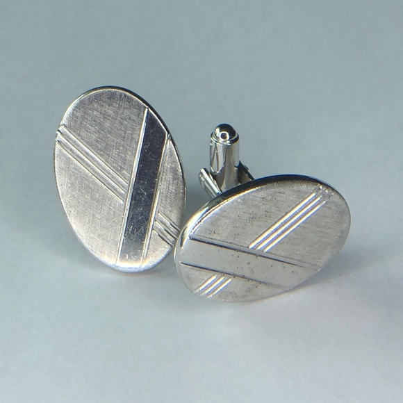 Vintage Men’s silver tone cuff links cufflinks oval stripe etched mid century - Picture 1 of 3